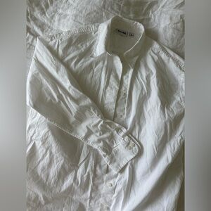 Aritzia cotton white button up size medium